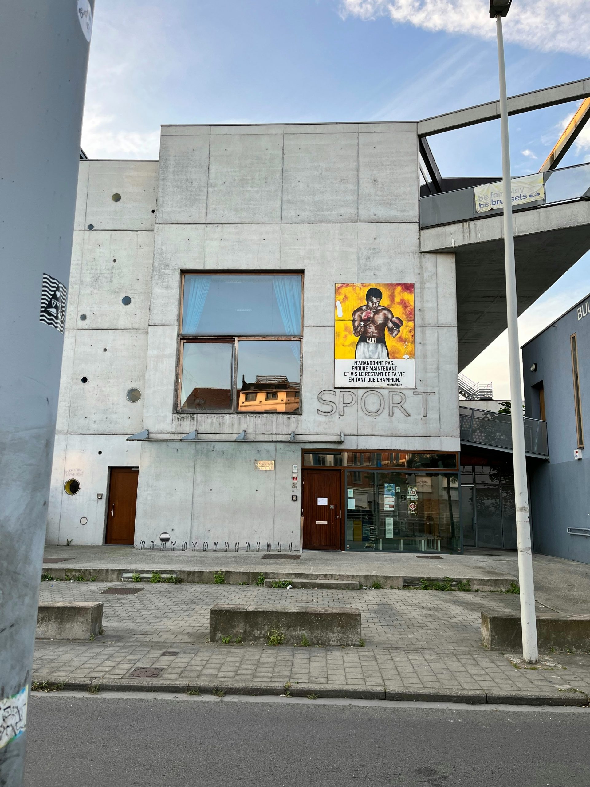 Image mise en avant Hello World